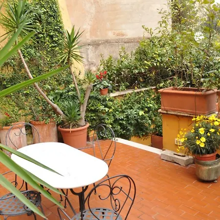 アパート Onofrio Flat *