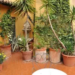 Onofrio Flat * Roma